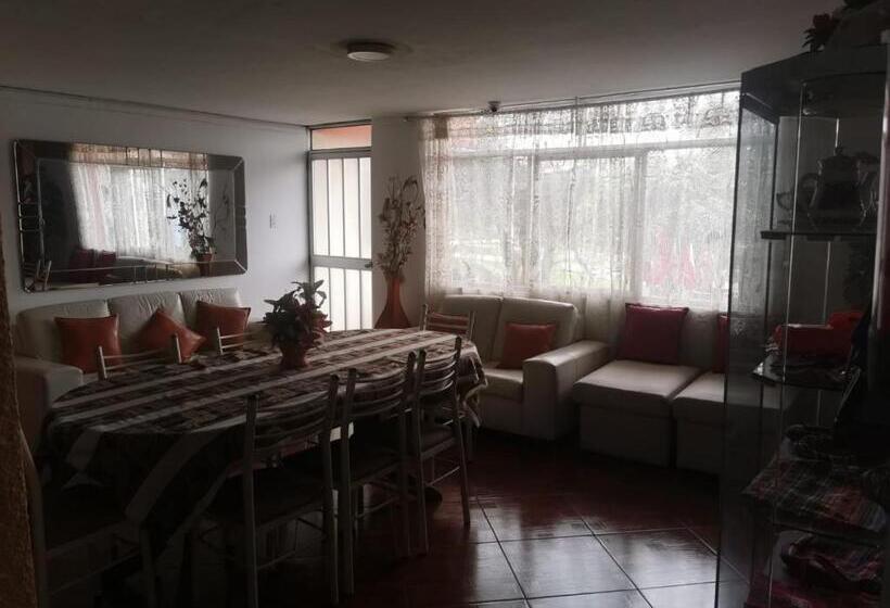 펜션 Hostal Turístico El Cajamarquez
