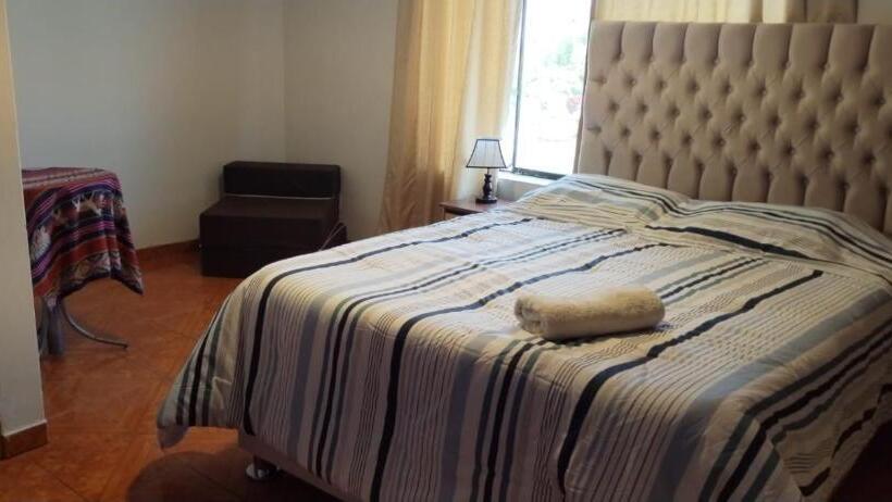 펜션 Hostal Turístico El Cajamarquez