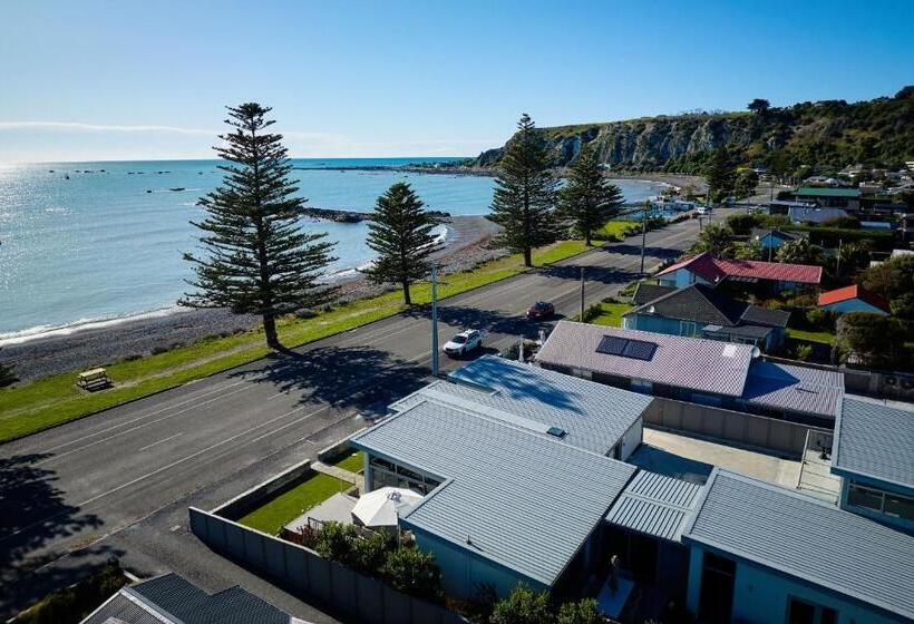 Shearwater Apartments