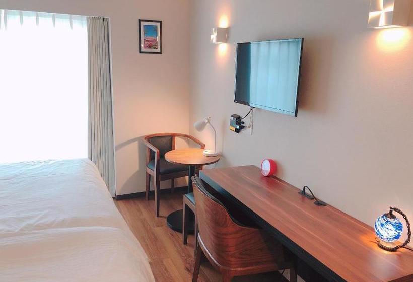 Ten Point Hotel Airport