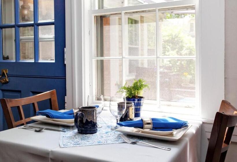 مبيت وإفطار Inn On Main