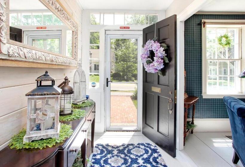 مبيت وإفطار Inn On Main