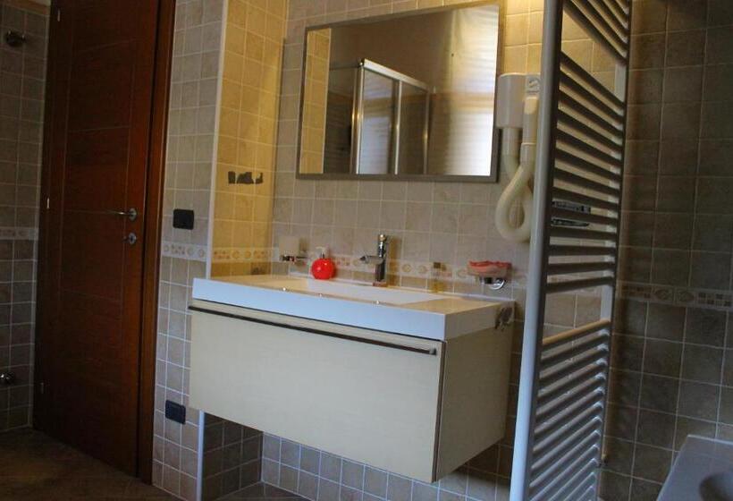 민박 La Brezza Del Pollino