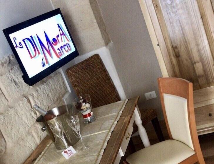 تختخواب و صبحانه La Dimora Di Marco   Exclusive Art Rooms Salento