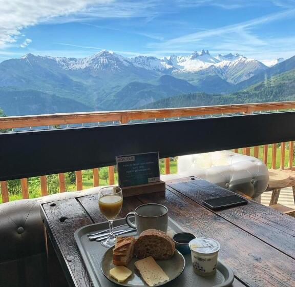 Chalet Hotel La Tuviere Bike Inn