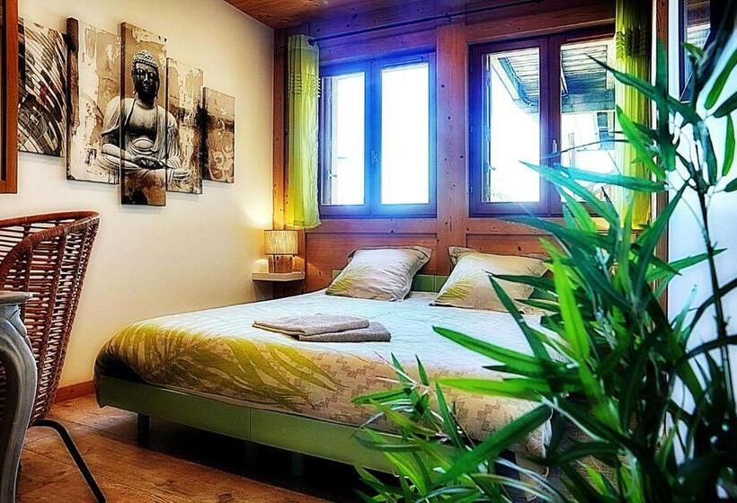 Chalet Hotel La Tuviere Bike Inn