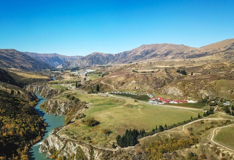 هتل Gibbston Valley Lodge And Spa