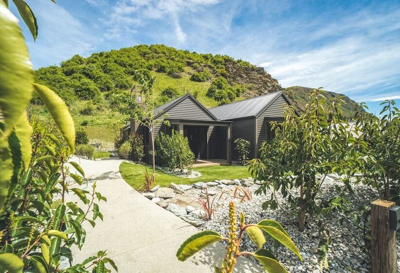 هتل Gibbston Valley Lodge And Spa