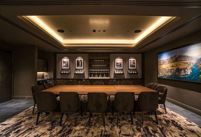 هتل Gibbston Valley Lodge And Spa