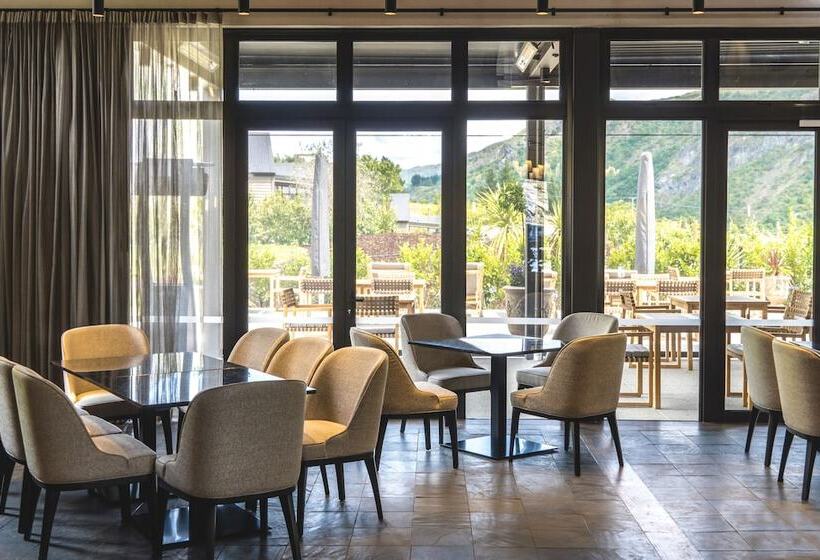 هتل Gibbston Valley Lodge And Spa