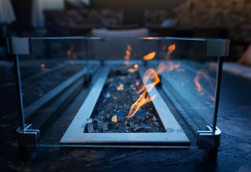 בית מלון כפרי Hampton Inn Riverside Downtown