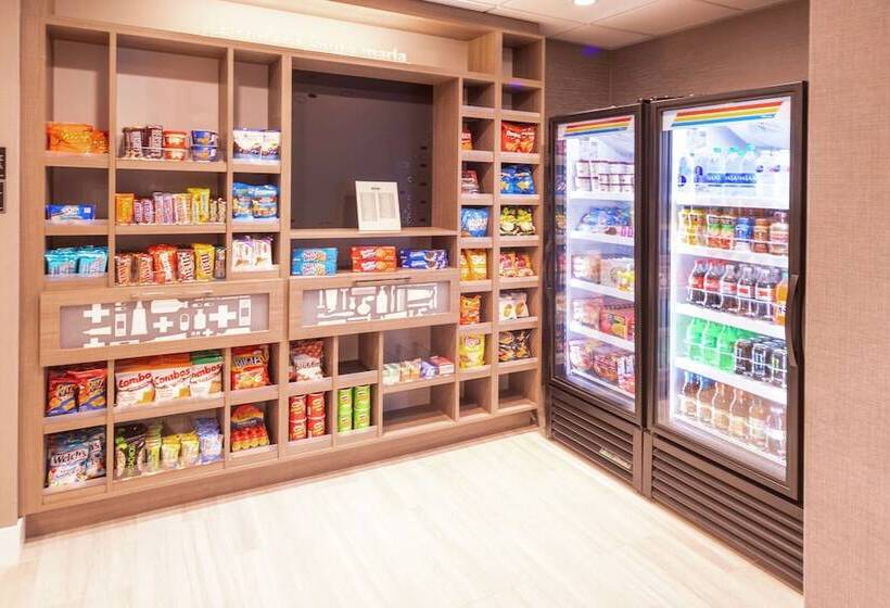 בית מלון כפרי Hampton Inn & Suites Santa Maria