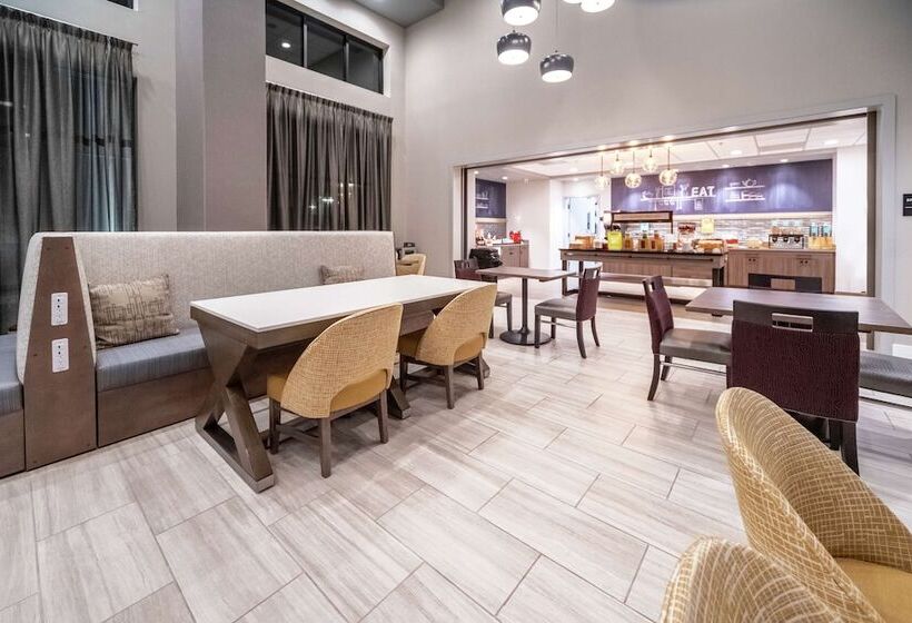 בית מלון כפרי Hampton Inn & Suites Santa Maria