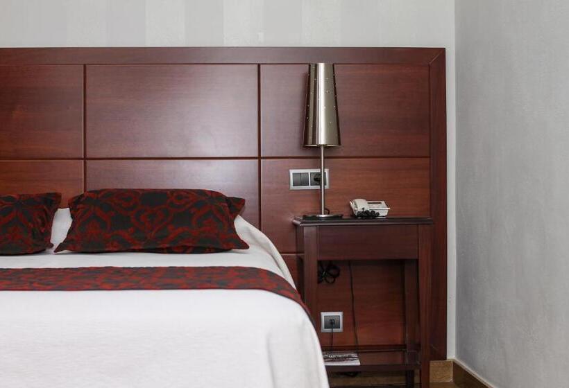 هتل Lb Lebrija By Ma 22 Puntos