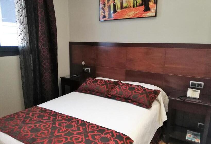 هتل Lb Lebrija By Ma 22 Puntos