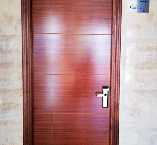 هتل Lb Lebrija By Ma 22 Puntos