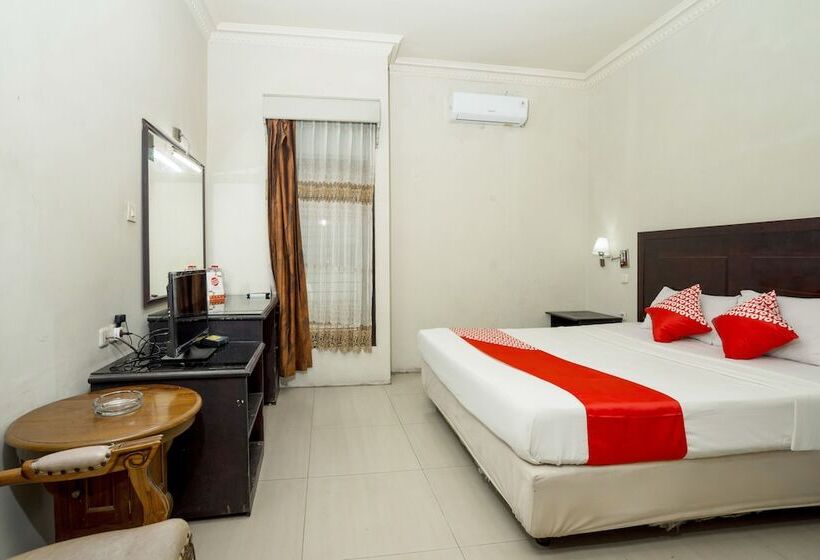 בית מלון כפרי Oyo 1005  Kumala