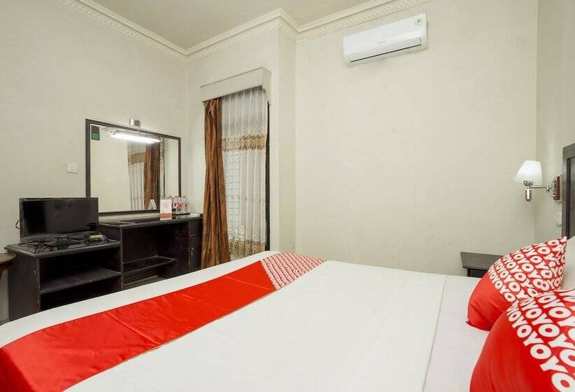 בית מלון כפרי Oyo 1005  Kumala