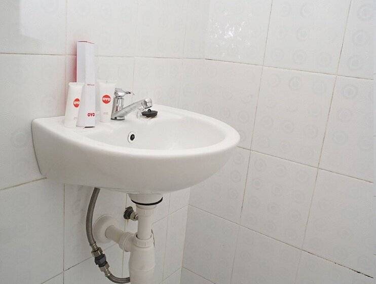 فندق Oyo 1007 Alletha Residence 2