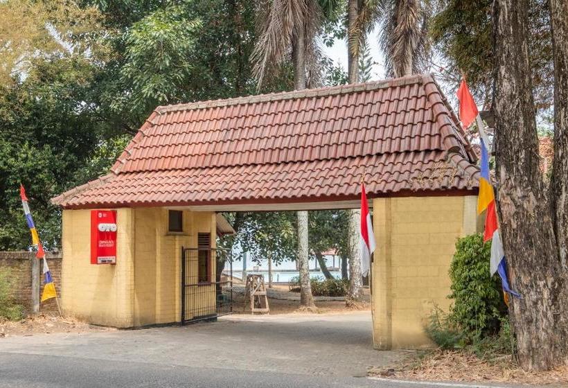 호텔 Oyo 951 Cempaka Ratu Beach Resort