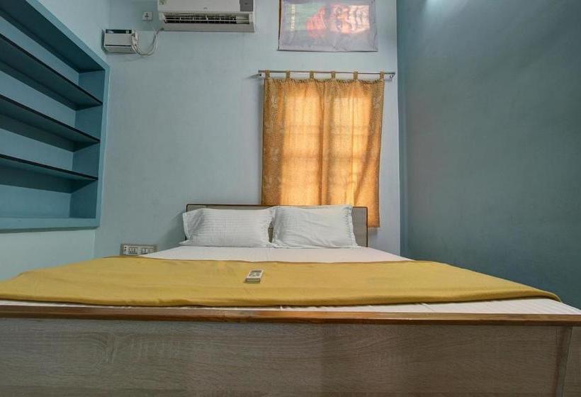 בית מלון כפרי Spot On 46002 Marudha Temple View Spot