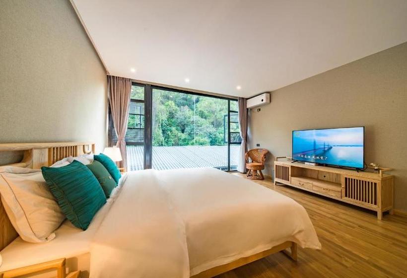 Отель Global Village Mountain View Yangshuo