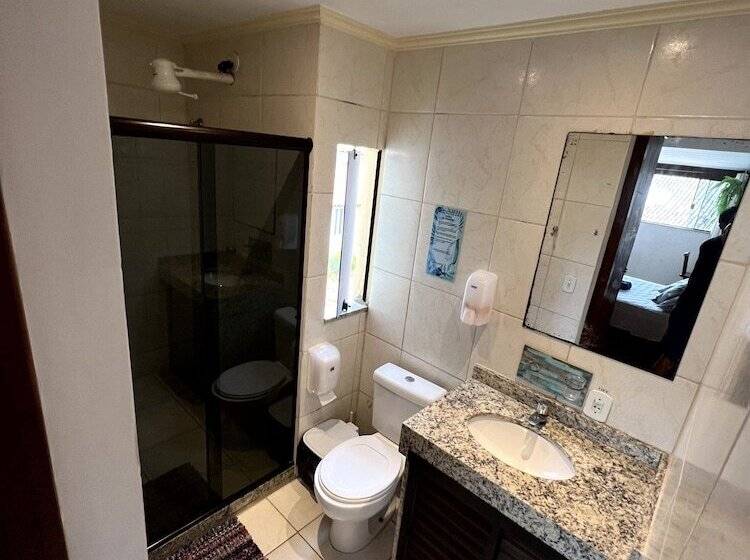 פנסיון Chamos Hostel Cultural