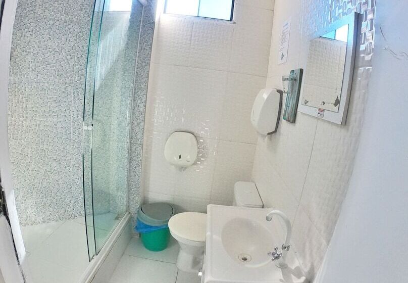 פנסיון Chamos Hostel Cultural