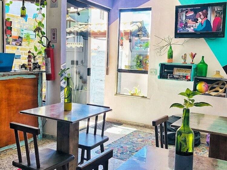 פנסיון Chamos Hostel Cultural