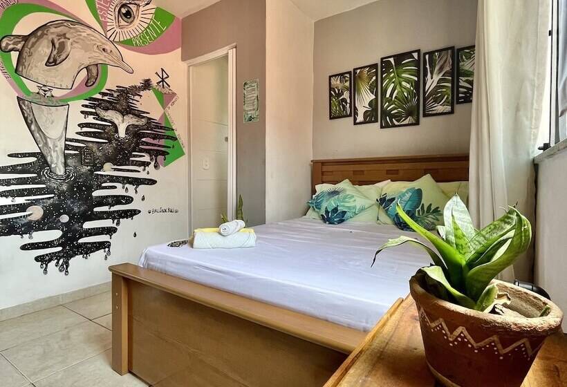 פנסיון Chamos Hostel Cultural