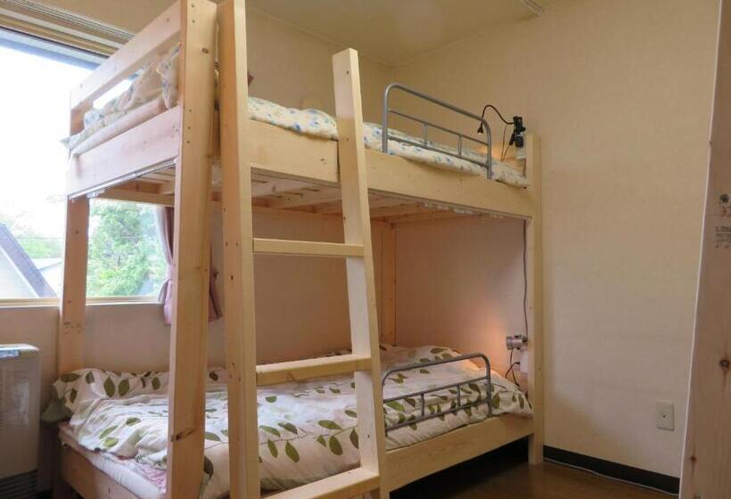 פנסיון Guesthouse Sakamichi Sampo