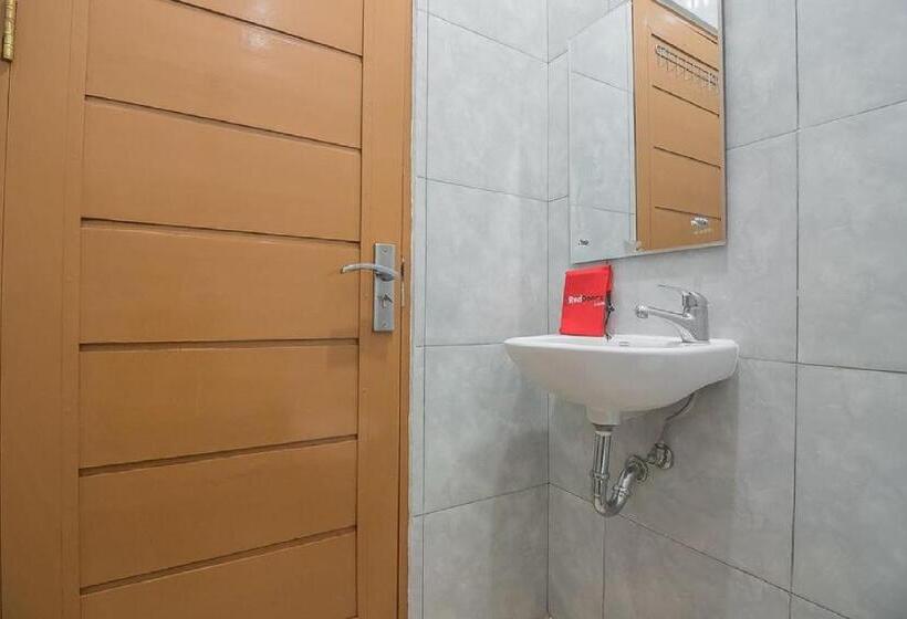 膳宿费 Reddoorz Plus Near Syamsudin Noor Airport 3