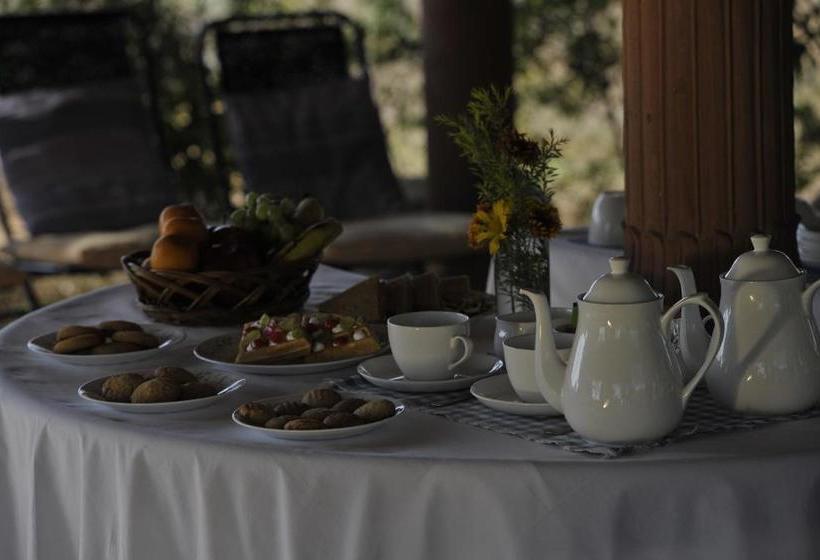 منتجع Dera Village  The Clement Retreats