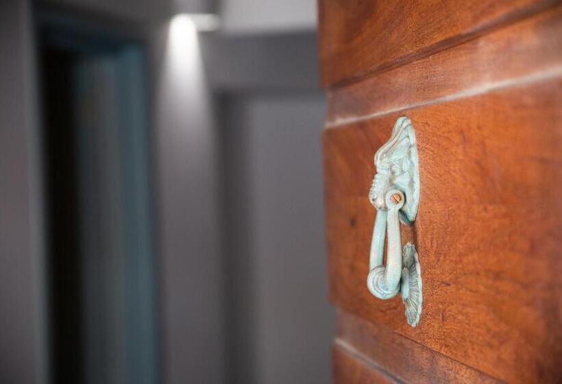 민박 La Casetta   Rooms & Garden