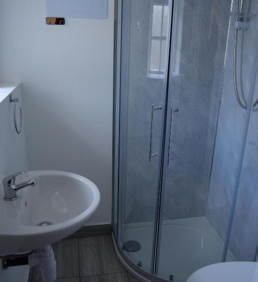 צימר The Watling Inn