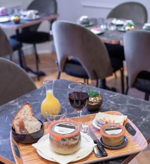 فندق Des Dauphins