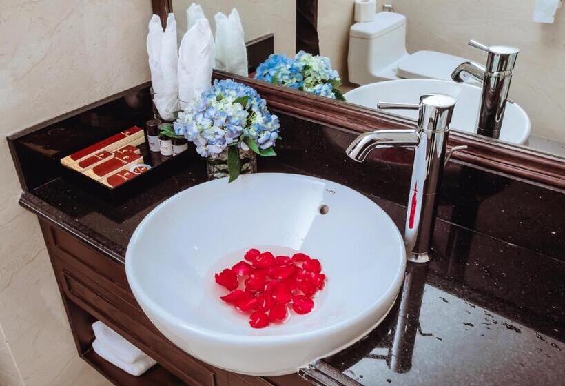 هتل Dragon Legend