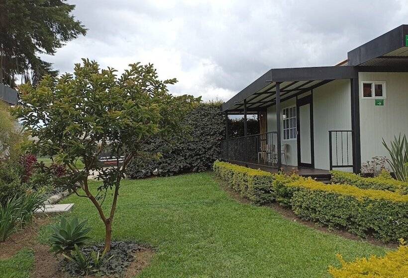 فندق & Golf Isak Aeropuerto