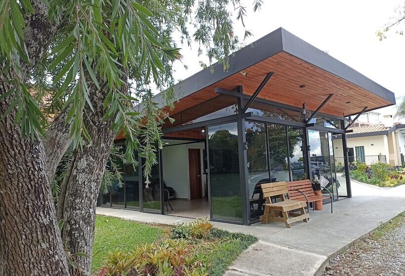 فندق & Golf Isak Aeropuerto