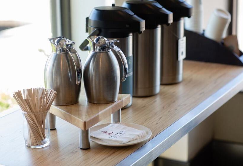 فندق Indigo Seattle Everett Waterfront Place, An Ihg