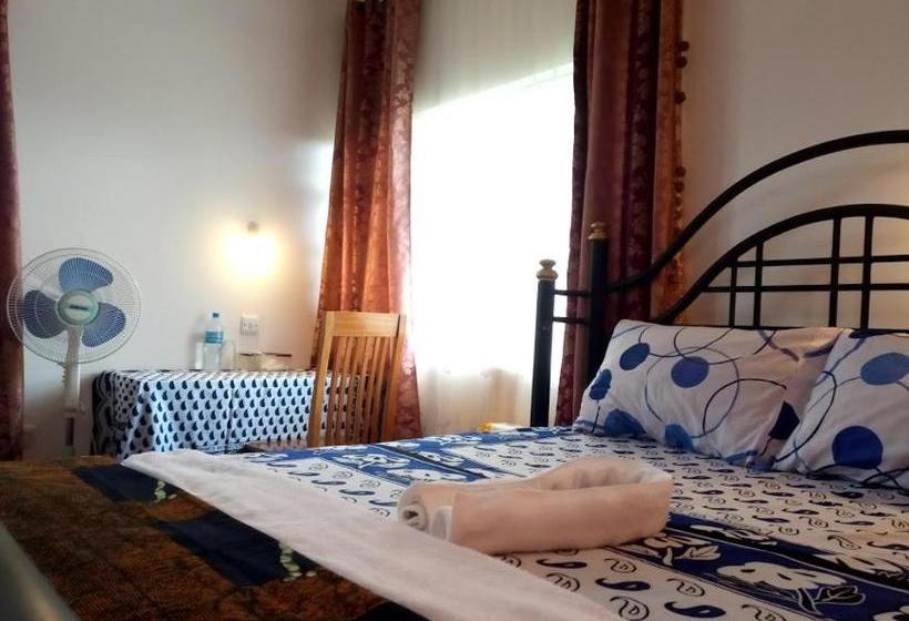 Отель Kilimanjaro Mad Monkey S