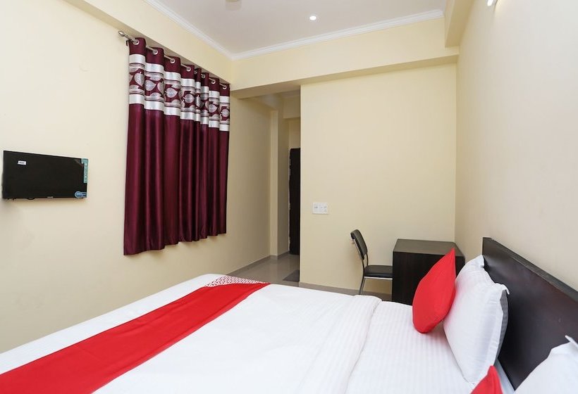 호텔 Oyo Flagship 43667 Namoli