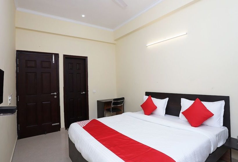 호텔 Oyo Flagship 43667 Namoli