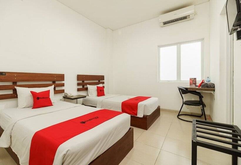 酒店 Reddoorz Near Jembatan Siti Nurbaya Padang
