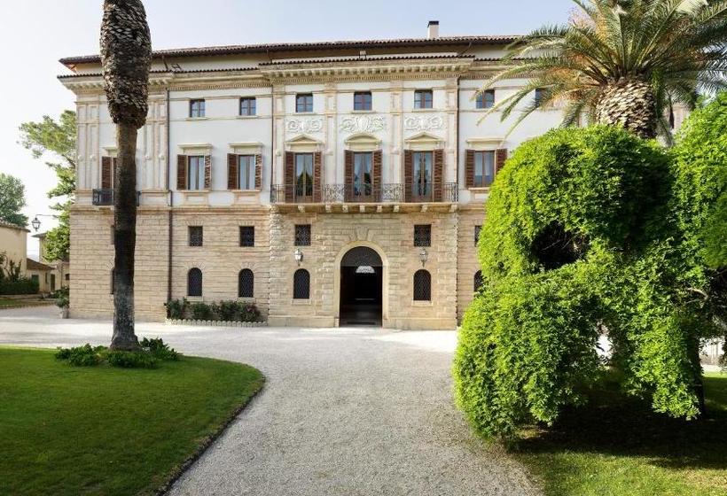 호텔 Villa Corallo