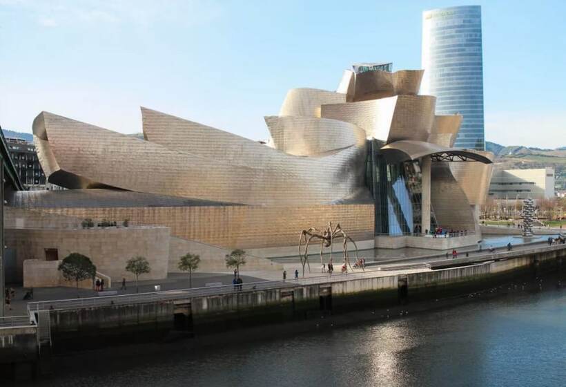 Moana Eco Surf House   Hostel