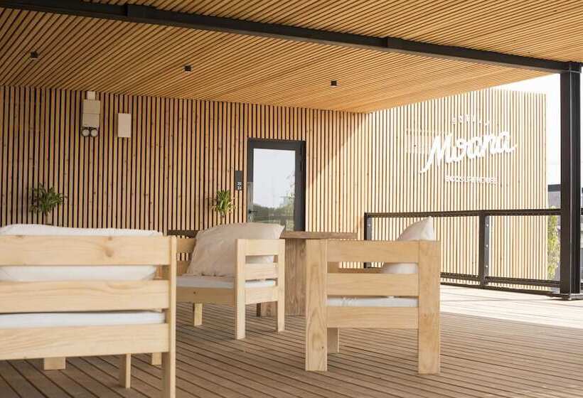 Moana Eco Surf House   Hostel