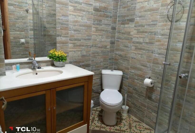 بنسيون Ca De L Alfas