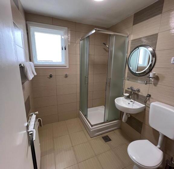 پانسیون Ski Kuca Pale