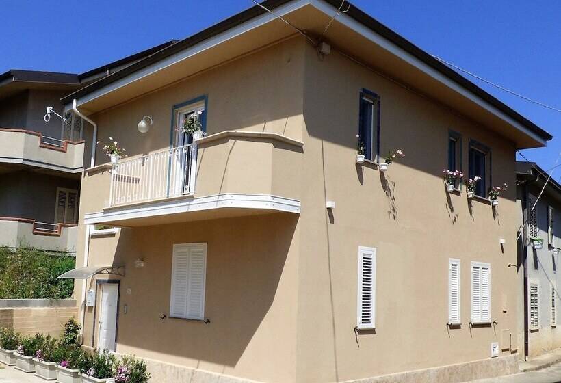 Aramoni B&b